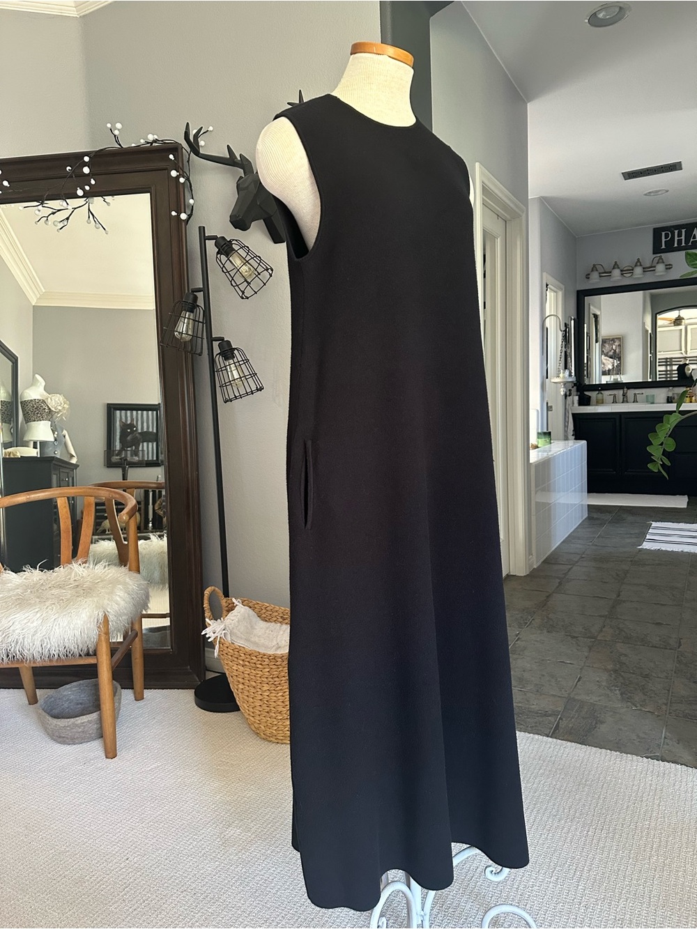 Zara Black Sleeveless Jersey Knit Maxi Dress size medium